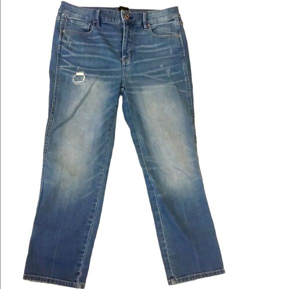 White House Black Market Denim - WHBM 6S straight leg, distressed denim